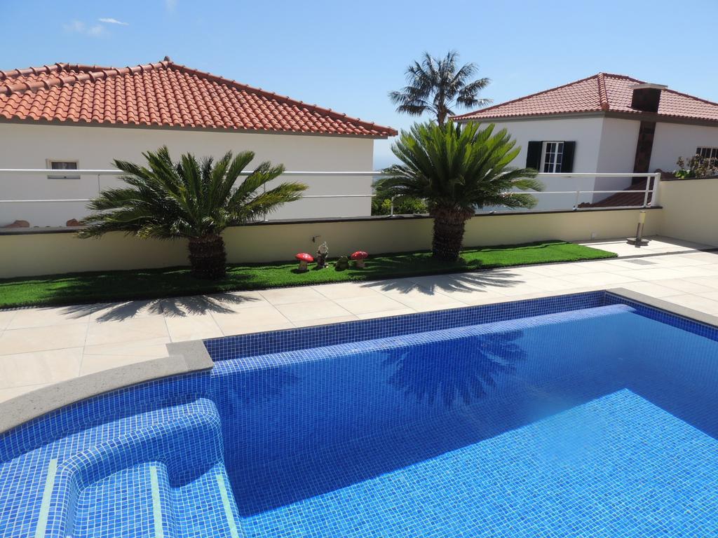 Studio Flat With Pool فونشال الغرفة الصورة